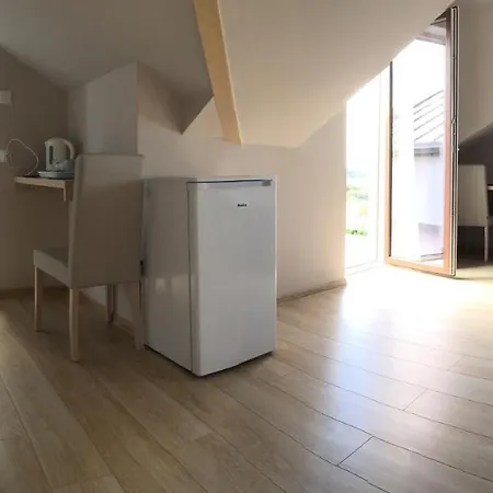 Martika ホームステイ